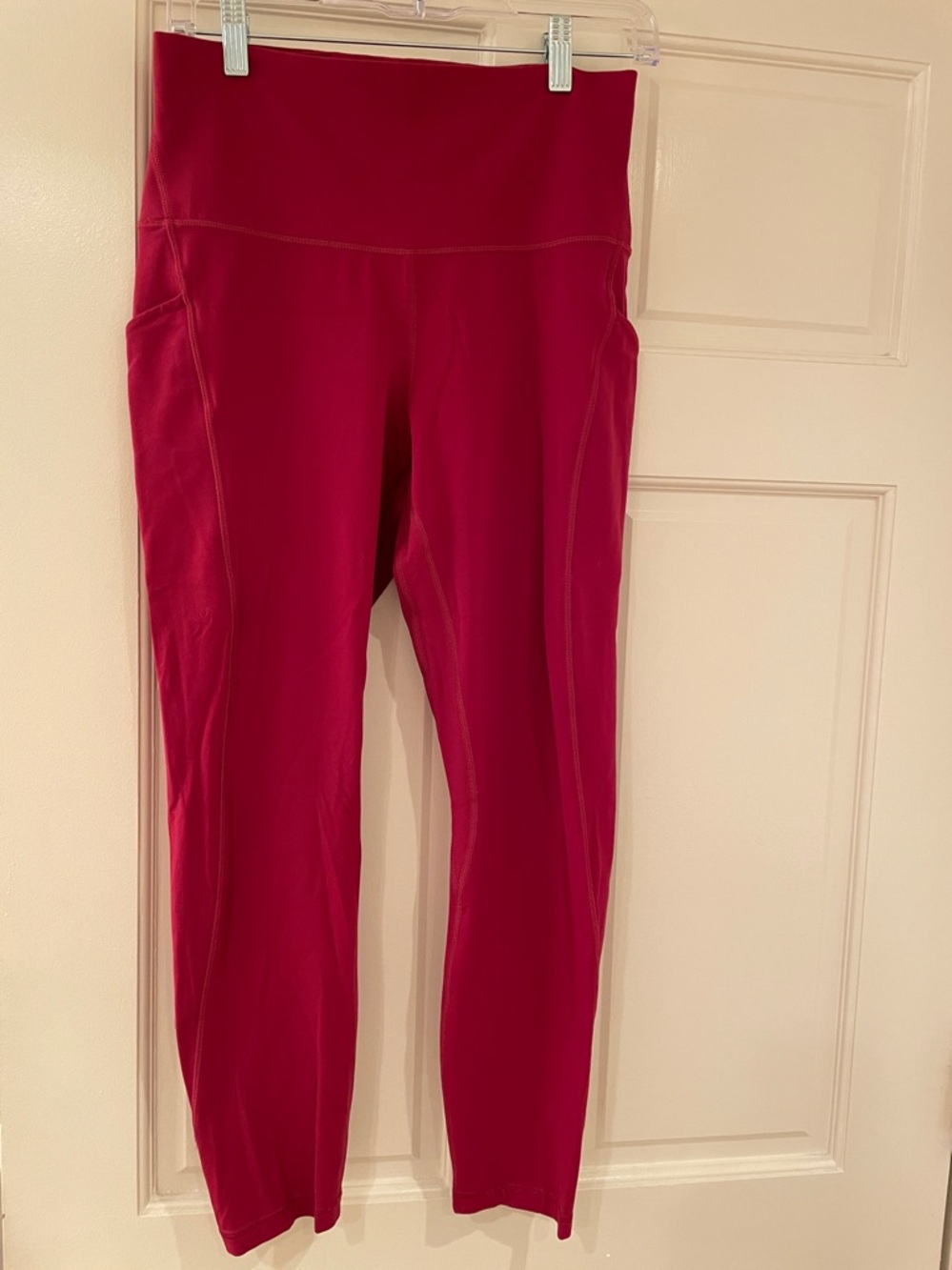 Lululemon Align Hi-Rise 25” pant with pockets in Pomegranate size 10
